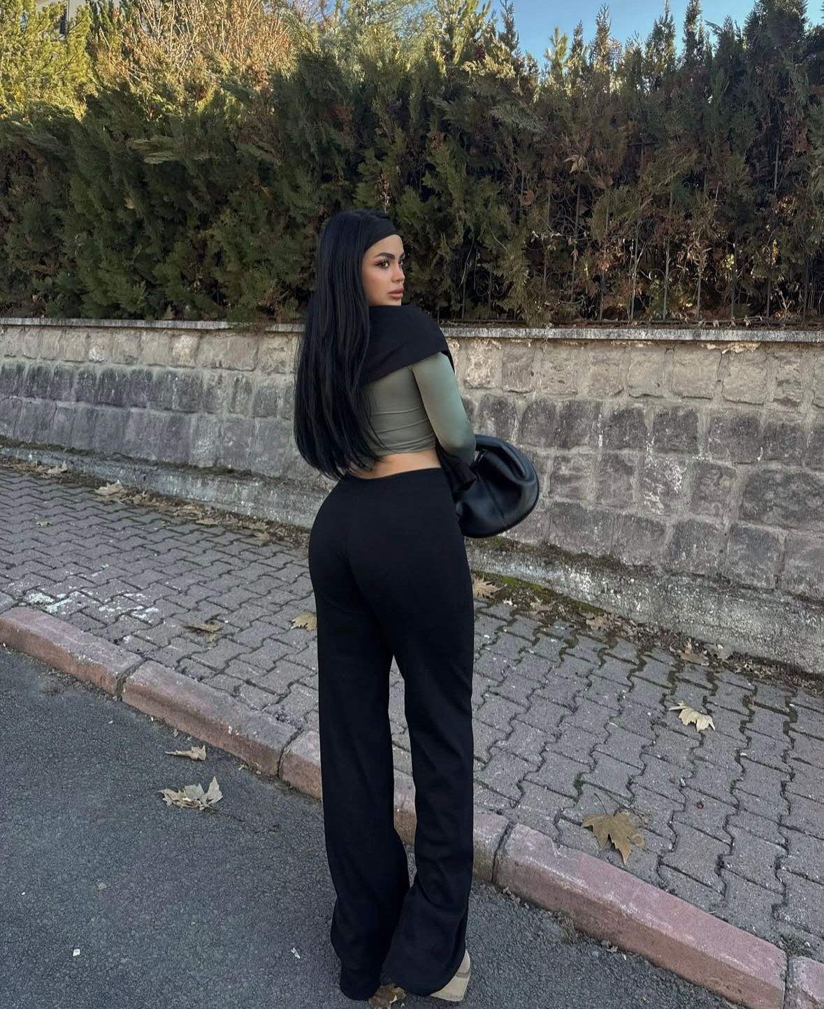 Bağıcıklı Kaşkorse Kumaş Geniş Paça Palazzo Pantolon