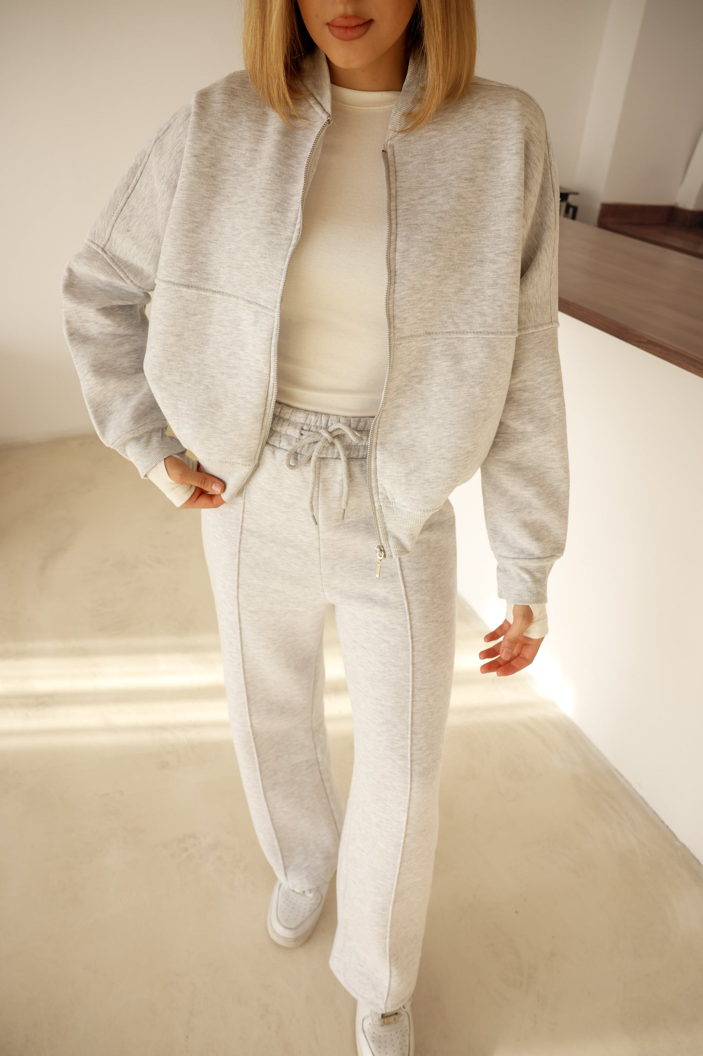 Alt-Üst  Takım Geniş Paça Eşofman Altı ve Fermuarlı Hırka 3-İplik