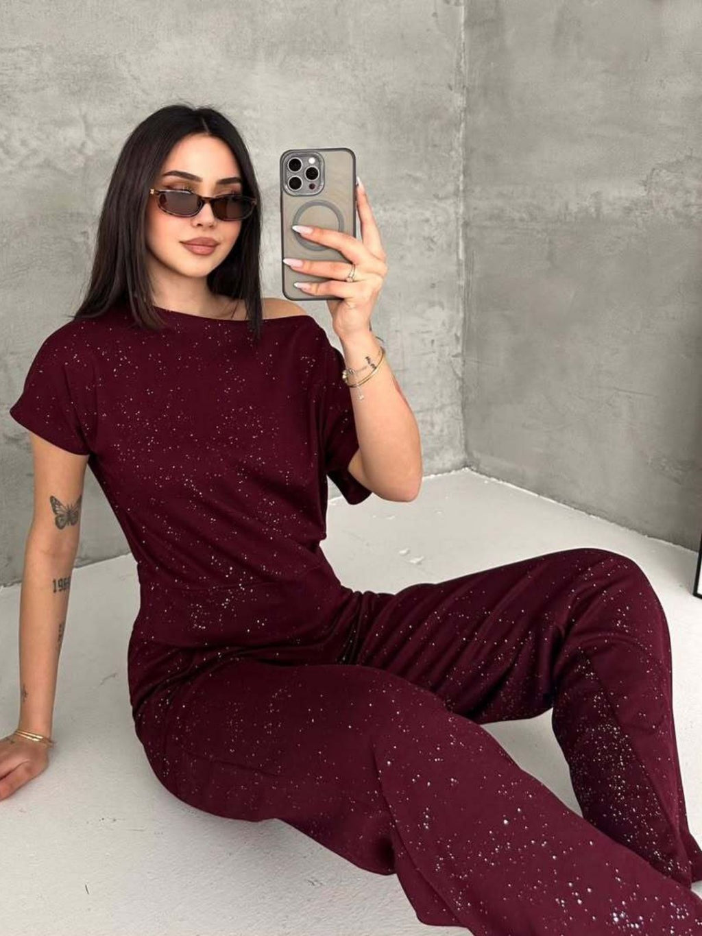 Simli Kayık Yaka Tişört  Geniş Paça Pantolon Takım
