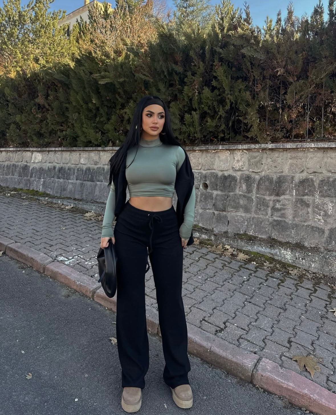 Bağıcıklı Kaşkorse Kumaş Geniş Paça Palazzo Pantolon