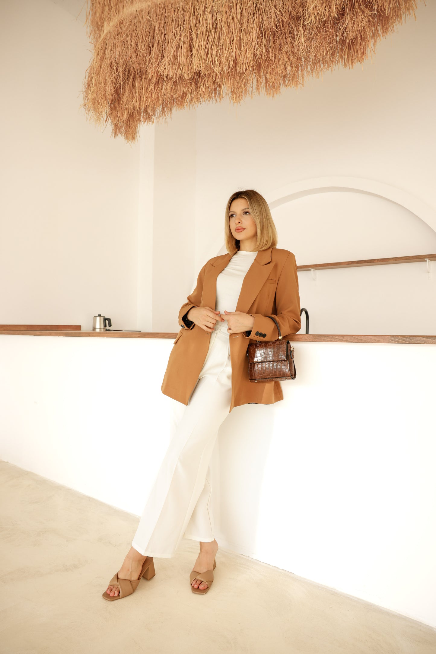 Omuzu Vatkalı Düğme Detaylı Premium Kalite Blazer Ceket