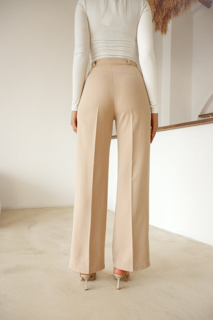 Yüksek Bel Keten Pantolon – Şık ve Dökümlü Tasarım